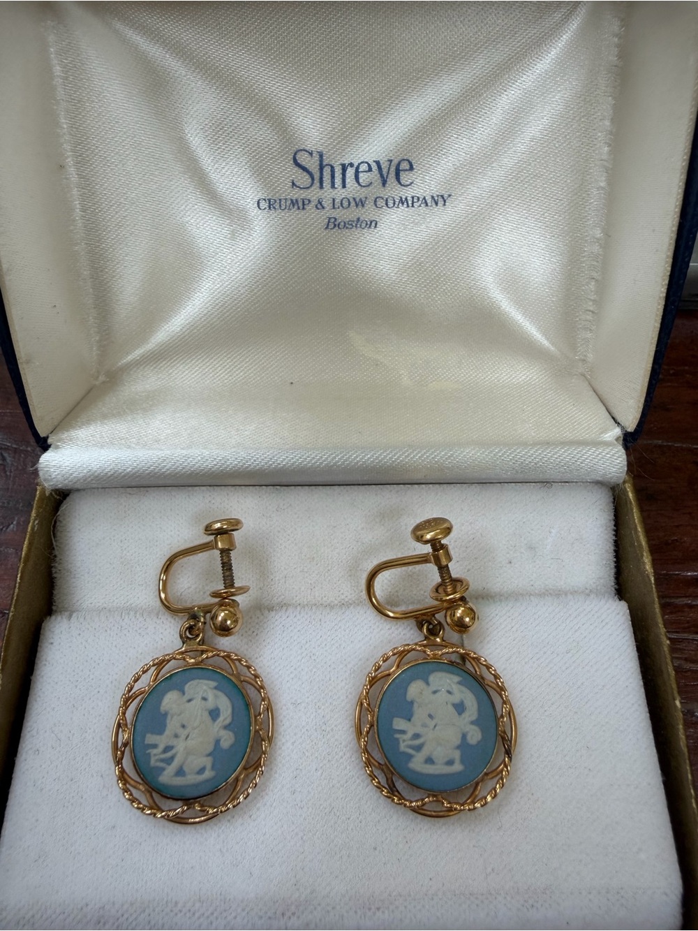 Vintage Van Dell Wedgwood Blue Jasperware Cameo Earrings 14K GF Screw Back